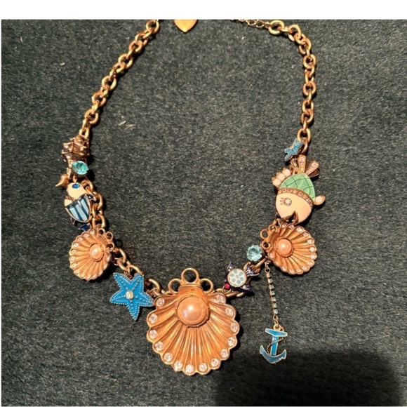 Betsey Johnson Massive Multi Fish Charm Necklace Retired Sea Shore Nautical look - Picture 2 of 4